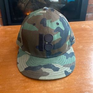 Plan B fitted camo skate hat, 7 3/8th. New Era